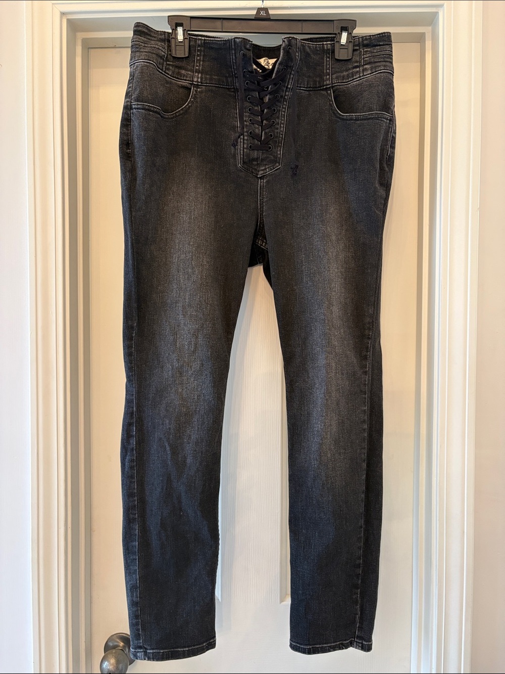 We The Free Size 33 Black Lace Up Front Skinny Jeans Dark Wash Boho